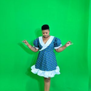 Lerumo Pinafore