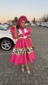 Meletlo Dress